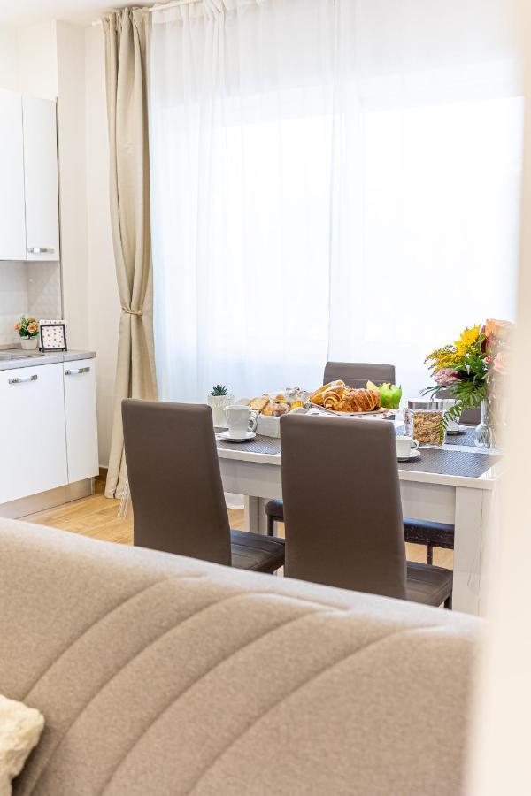 White Gold Bed and Breakfast Napoli Eksteriør billede