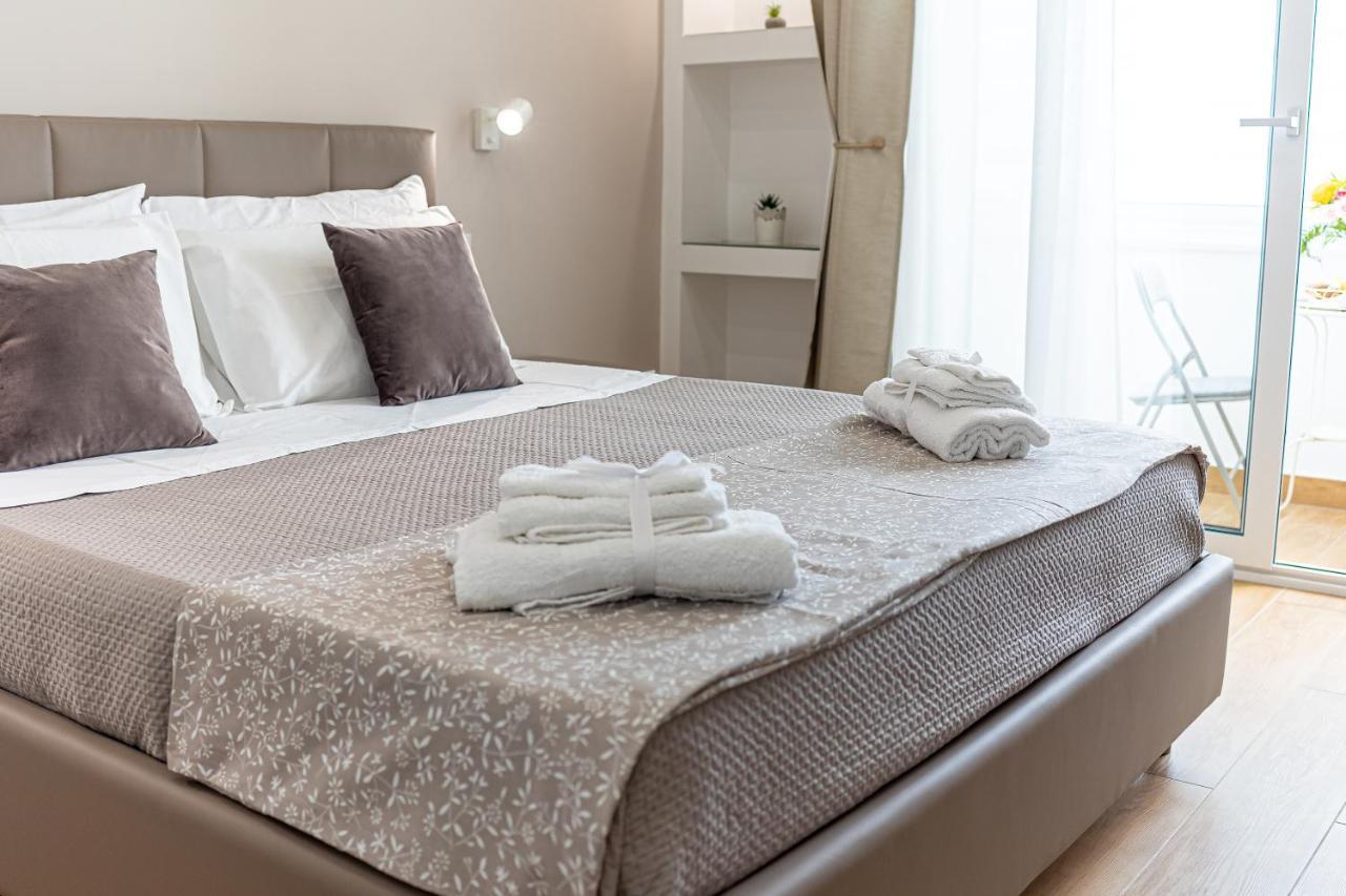 White Gold Bed and Breakfast Napoli Eksteriør billede
