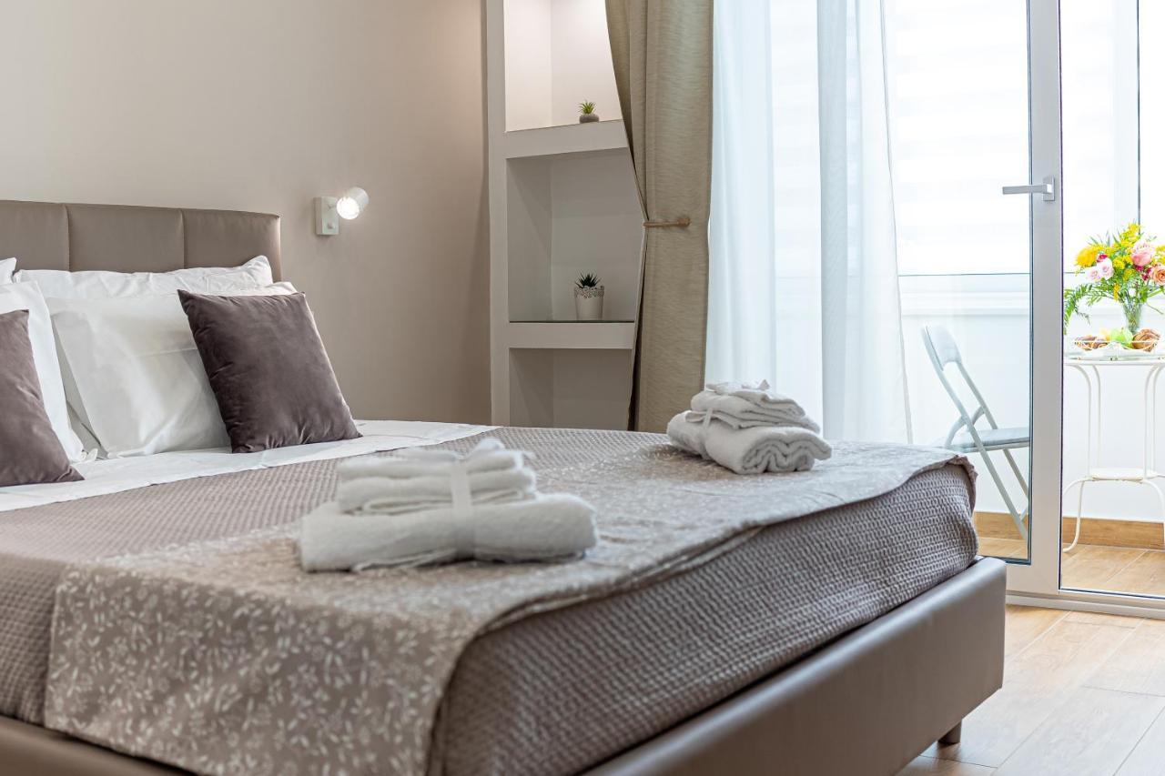 White Gold Bed and Breakfast Napoli Eksteriør billede