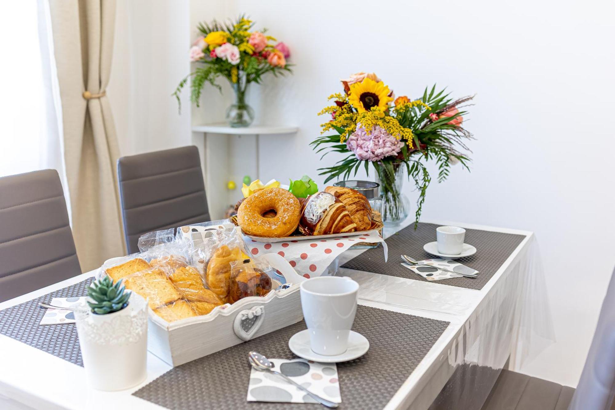 White Gold Bed and Breakfast Napoli Eksteriør billede